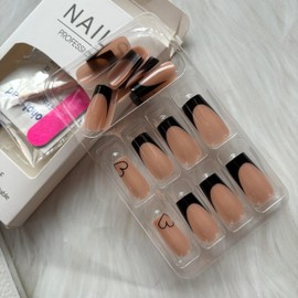 Valentines Press on Nails French Tip Fake Nails Coffin False Nails with Black Tip Heart Designs Nude Glue on Nails Heart Stick on Nails Cute Acrylic Nails Full Cover Glossy Artificial Nails