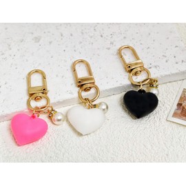 OTETTS Pearl Heart Shape Keychain Cute Love Keyring Bag Charm Aesthetic Accessories Resin Handbags Christmas Car Keys,Black