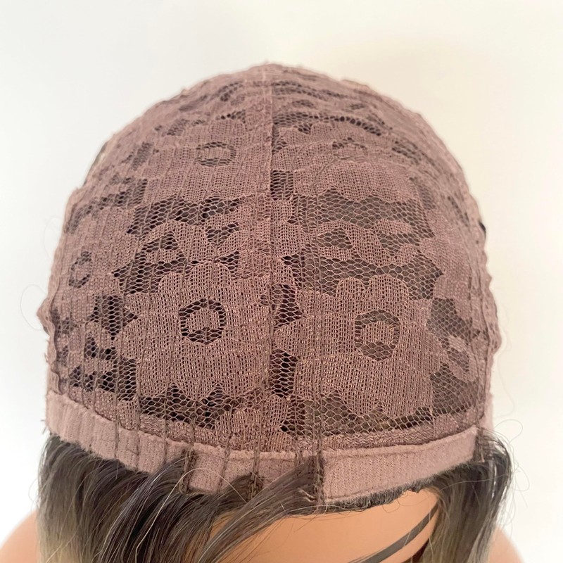 HEPAEA 12 Inch Wavy Wigs Side Parting Ombre Blonde Heat