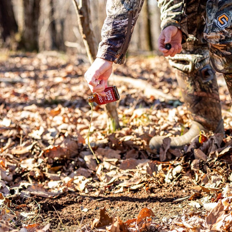 Code Blue Code Red Whitetail Buck Urine , 2 oz