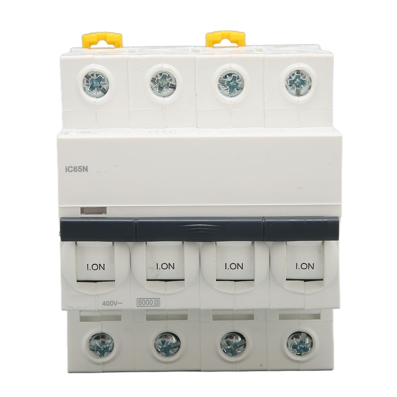 Miniature Circuit Breaker PA66 Flame Retardant Housing 4P Automatic Circuit
