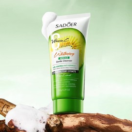 Vitamin C Kiwifruit Facial Cleanser, Whitening Gentle Face Wash with Natural Plant Extracts, 150g