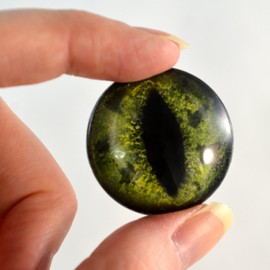 30mm Green Alligator or Dragon Glass Eye for Taxidermy Sculptures or Jewelry Making Pendant Crafts