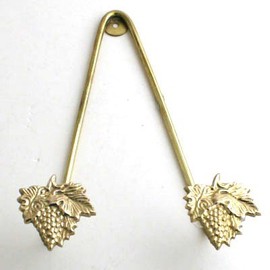Brass Plate Hanger with Grapes - Set of 4