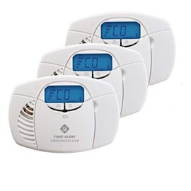 First Alert CO410 Digital Carbon Monoxide Detector 3-Pack | Battery Operated Carbon Monoxide Alarm with Digital Display and Peak Memory | Electrochemical Sensor