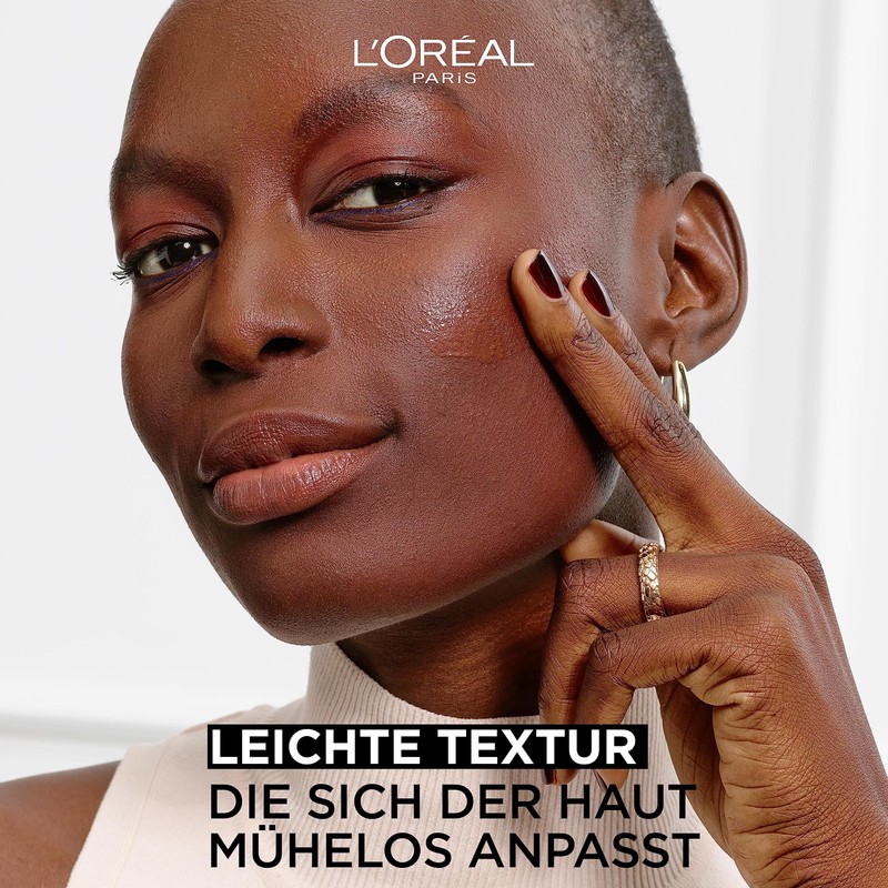 L'Oréal Paris Tinted Serum, Nourishing Liquid Foundation with Hyaluronic Acid,