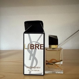 YVES SAINT LAURENT YSL LIBRE EAU DE PARFUM MINI BOTTLE SPLASH 0.25 FL OZ  7.5 ML