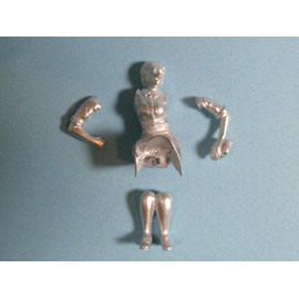 オーロラモデル 1/35ミリタリー WWII ドイツ赤十字看護婦 ver.4 ガレージキットフィギュア ML32