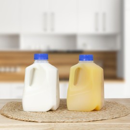 Cornucopia Brands 32oz Plastic Jugs (6-Pack); 1-Quart / 32-Ounce Bottles w/Caps for Juice, Water, Sports and Protein Drinks and Milk, BPA-Free