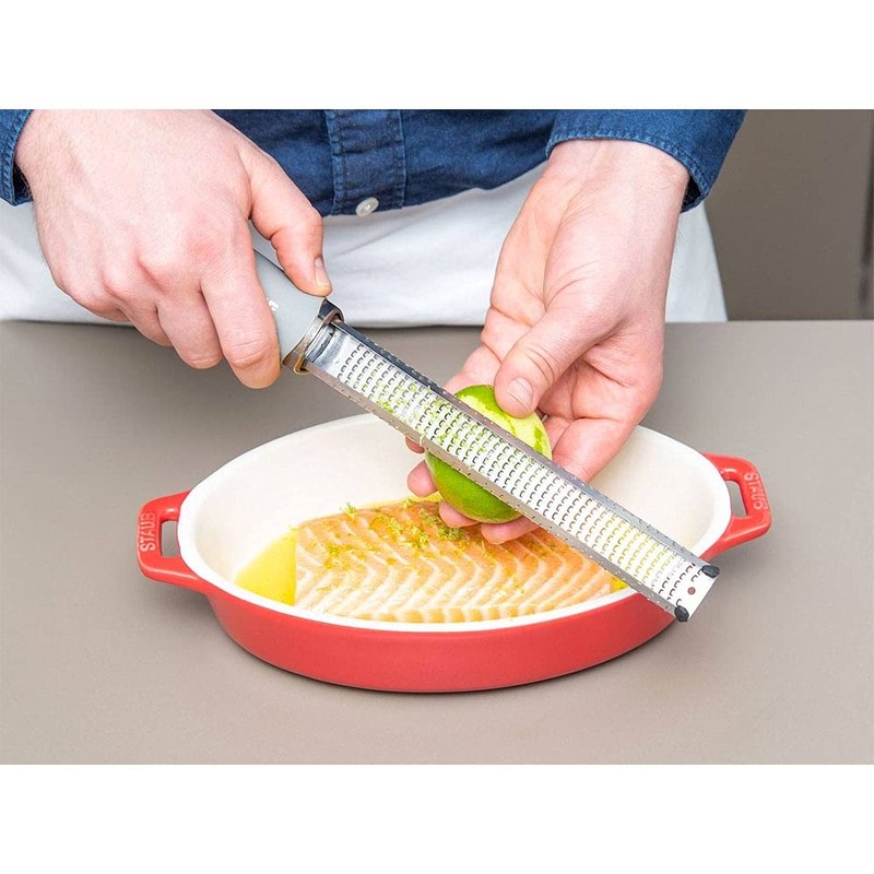 Staub Kleine ovale Auflaufform aus Keramik, Kirschrot