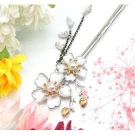 Miaomyao Kanzashi Single Piece Kimono with Closure Sleeves Hair Ornament, Metal, Antique Cubic Zirconia, Pair of Couples, Double Flowers, Cherry Blossoms, Petals, Buds, Pearl, Silver Hair Accessory