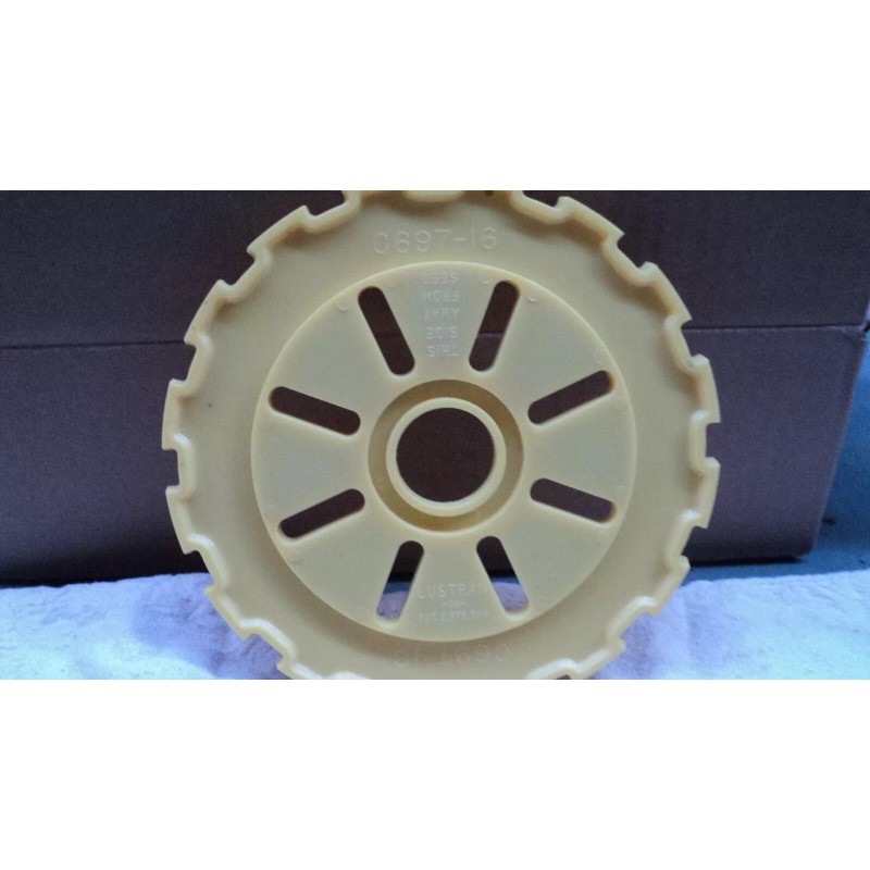 Lustran NEW Lustran IH Corn Planter Plates for Flat Seeds