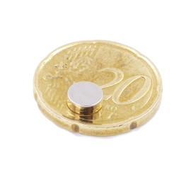 Aprilheld 25 Disc Magnets 6 x 2 mm N52 Strongest Class Neodymium Magnets Extra Strong Power Magnet for Notice Board, Whiteboard, Photo, Fridge Mini Magnetic Disc