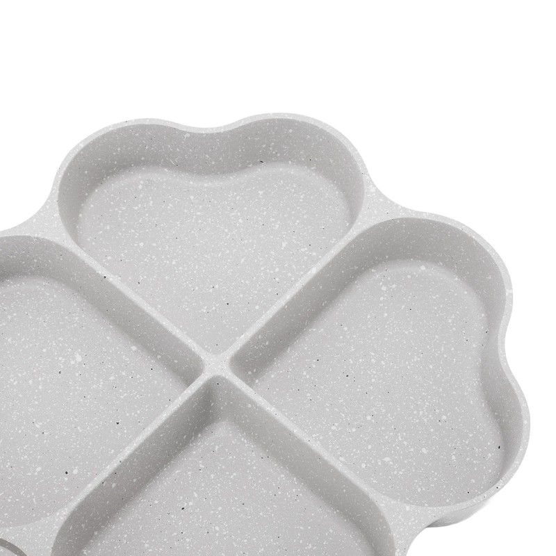 Egg Frying Pan Nonstick Heart Shaped 4 Cup Uniform Heating
