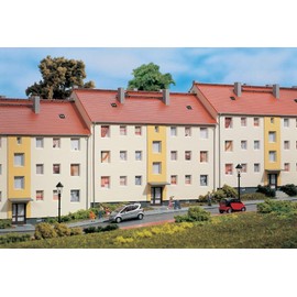 Auhagen 11402 - Mehrfamilienhaus Modellbausatz