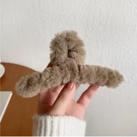 MUJU Fluffy Hair Clips, 13 cm, Set of 2, Assorted Colours (Brown/2pack)