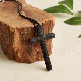 DIYFASH Men's Wooden Cross Necklaces Real Handcrafted Ebony Wood Cross Pendants With Leather Necklace Men's Black Cross Necklaces Christian Baptism Crucifix Pendant for Men （Integrated Wood Grain）