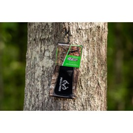 Realtree EZ Arm Guard - Archery Bow Arm Sleeve for Bowstring Clearance - Comfortable Lycra Blend, Silent Design - Worn by Pro Staff