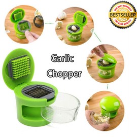 1 Piece Garlic Chopper, Stainless Steel Mini Garlic Press Crusher Gadget Ginger Chopper Cutter with Clear Plastic Tray Green