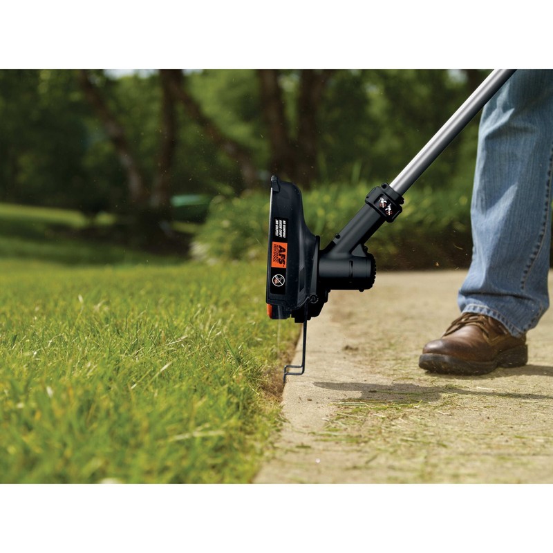 BLACK+DECKER 40V MAX* String Trimmer, 13-Inch - LST136B