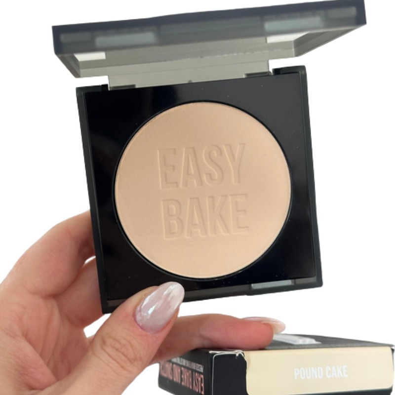 HUDA BEAUTY Easy Bake and Snatch Pressed Talc-Free Brightening and