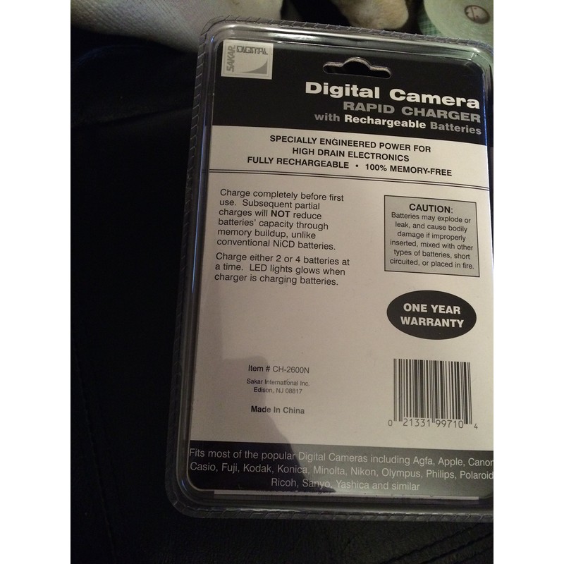 Rapid Battery Charger with Rechargeable AA Batteries