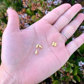 Adabele 20 Cuentas Sueltas de Arroz Ovaladas Pequeñas Sin Costuras de 5,5 Mm de Plata de Ley Chapada En Oro Amarillo Auténtico, Espaciadoras para Hacer Joyas Artesanales (Ss111-5)
