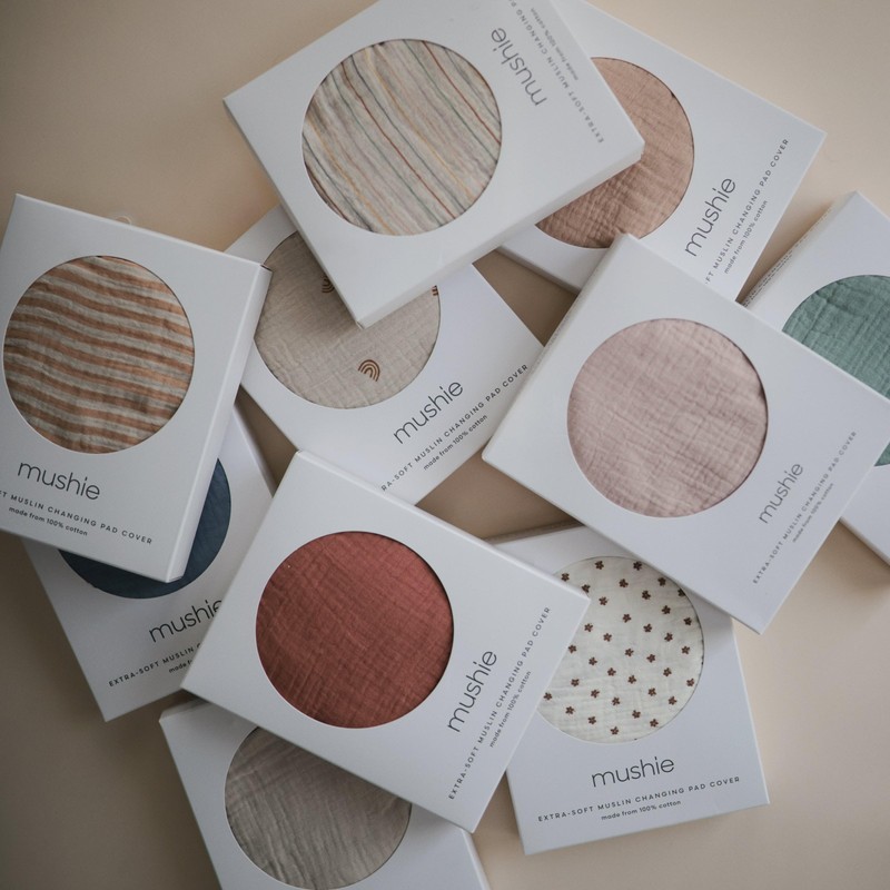 mushie Extra Soft Muslin Fitted Changing Pad Cover (Olive Check)