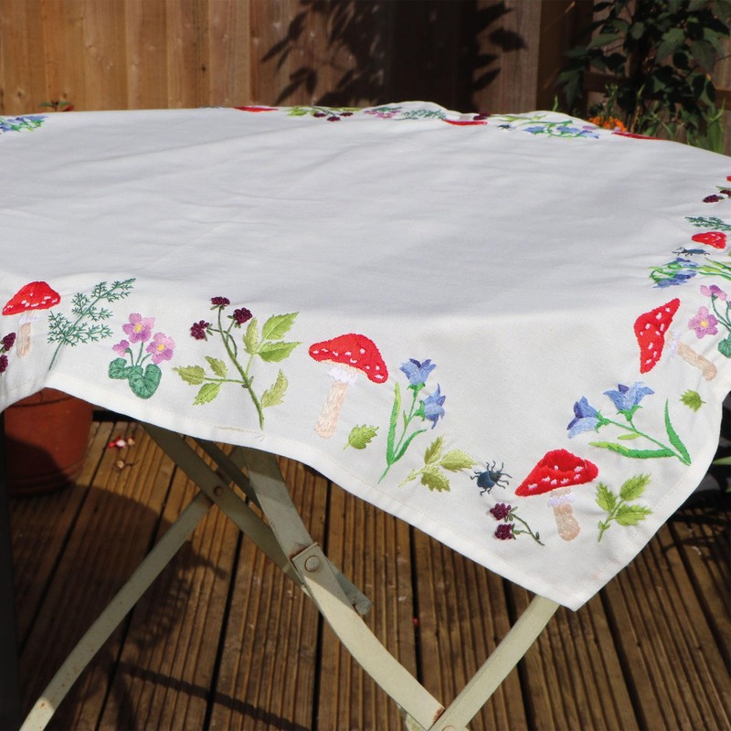 Trimits Embroidery Kit - Tablecloth - Includes Printed Fabric, Threads,