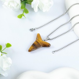 LIUANAN Tiger Eye Shark Tooth Pendant Adjustable Necklace for Men Women Protection Courage Strength Jewelry Gift for Adventurers Birthday (Tiger Eye Stone Shark Teeth)