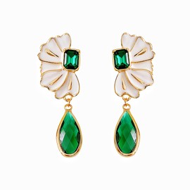 Medieval Vintage Green Teardrop Earrings with Oval Cut Austrian Crystal Pendant for Women's
