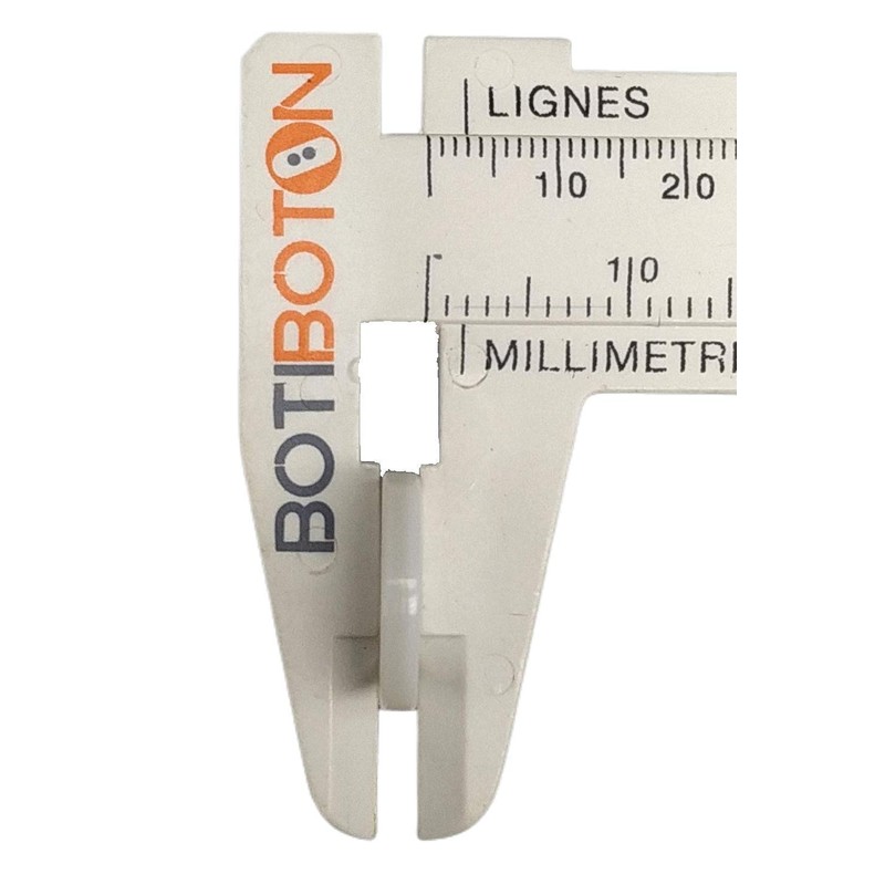 50 Nacar Natural Shell Buttons (River) – Sewing Accessories –