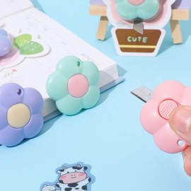 3 Pcs Flower Desks Letter Openers, Daisy Shaped Box Cutter, Mini Utility Knives, Multifunction Retractable Letter Opener Paper Envelope Cutter, Friendly Package Box Opener for Cutting Card Paper