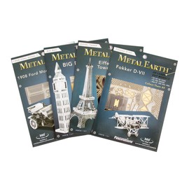 Metal Earth Praying Mantis 3D Kit