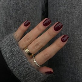 KQueenest Burgundy Red Press on Nails Short Square Nails Set, Dark Color Fake Nails Short, Small Gel Nails Press Ons, Acrylic Glue on Nails, Natural Short Nails, Petite False Nails in 24 Pcs