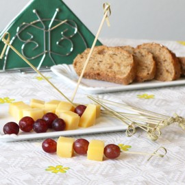 com-four® 200 x finger food skewers made of bamboo wood, wooden skewers with knots for elegant look, ideal for buffet or catering (200 pieces, 15 cm with knots)