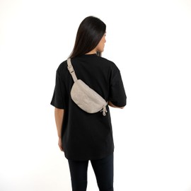 LARKSON Bauchtasche Damen & Herren Beige - Finn - Hüfttasche für Sport Outdoor Stadt - Gürteltasche Stylisch für Festival - Crossbody Bag mit Gurt - Wasserabweisend