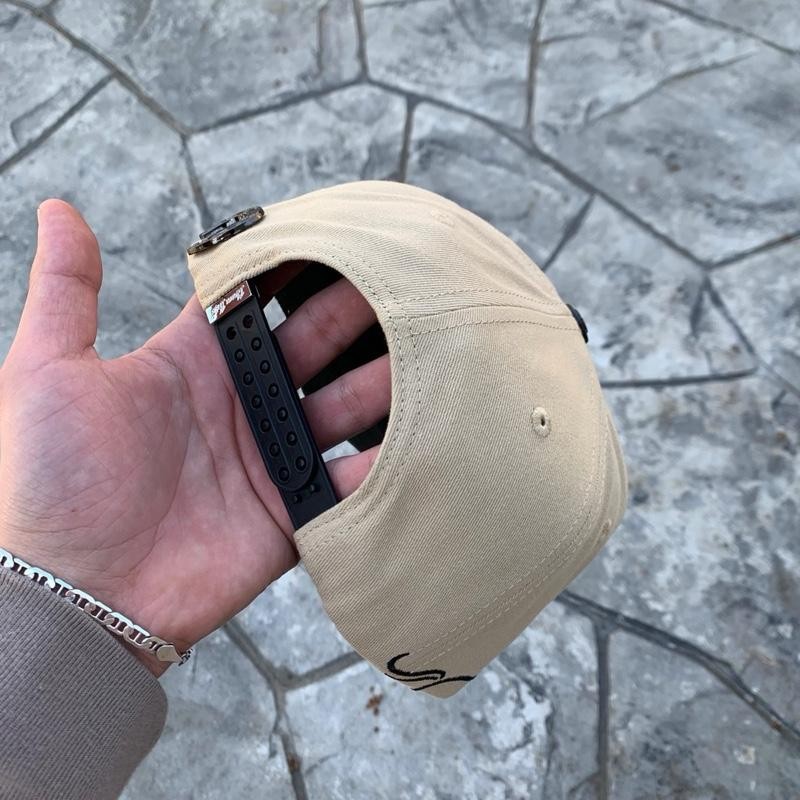 El Caballo CH SnapBack Hat Premium Materials - Color: BEIGE