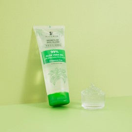 Pilgrim Korean 99% Pure Aloe Vera Gel 200ml with Vitamin E & Vitamin B5 for Face & Hair | Hydrates & Soothes Skin | Free from Parabens, Sulphates, Mineral Oils & Fragrance I For Women and Men