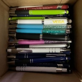DG Collection (5lb Box Approx. 200-250 pens) Assorted Retractable Ballpoint Pens Office Ink Pen Supplies Big Bulk Lot