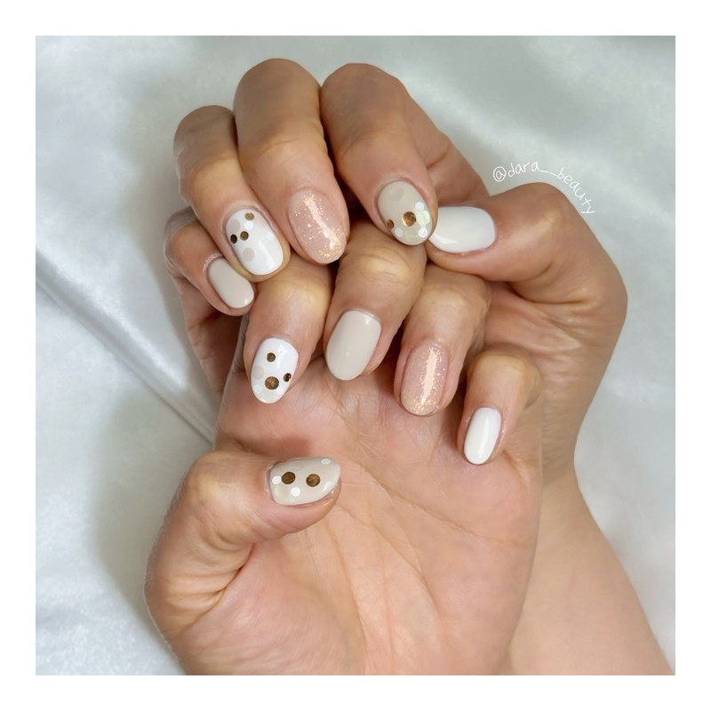 Dara Beauty March 2025 Art of the MonthCircular Glitter❣ -