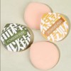 Chewy air cushion puff case included, color random / 쫀득 에어 쿠션 퍼프 케이스포함 색상랜덤
