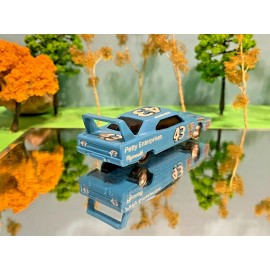 Racing Champions Richard Petty 1970 Plymouth Superbird, 1/64, Car 43, 426 C.I., Petty Enterprises
