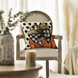 AVOIN colorlife Fall Polka Dot Pumpkin Throw Pillow Cover 20x20 Inch, Seasonal Autumn Thanksgiving Harvest Decoration for Home Sofa Couch