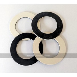 Set of 4 rubber Pub Quoits (black on one side - white on the other)