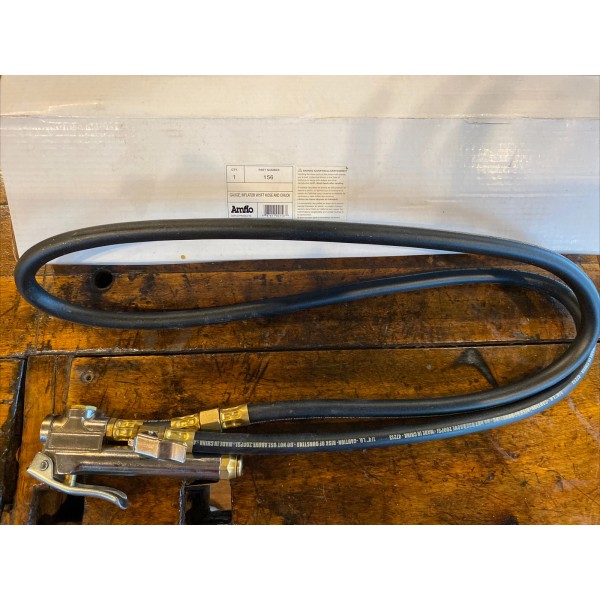 AMFLO Tire Inflator Pressure Gauge Assembly 5 ft hose Chuck