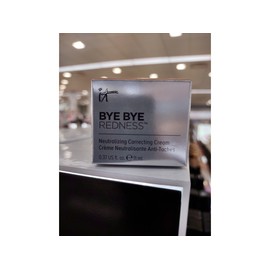 It Cosmetics Bye Bye Redness Neutralizing Correcting Cream .37 oz LIGHT BEIGE