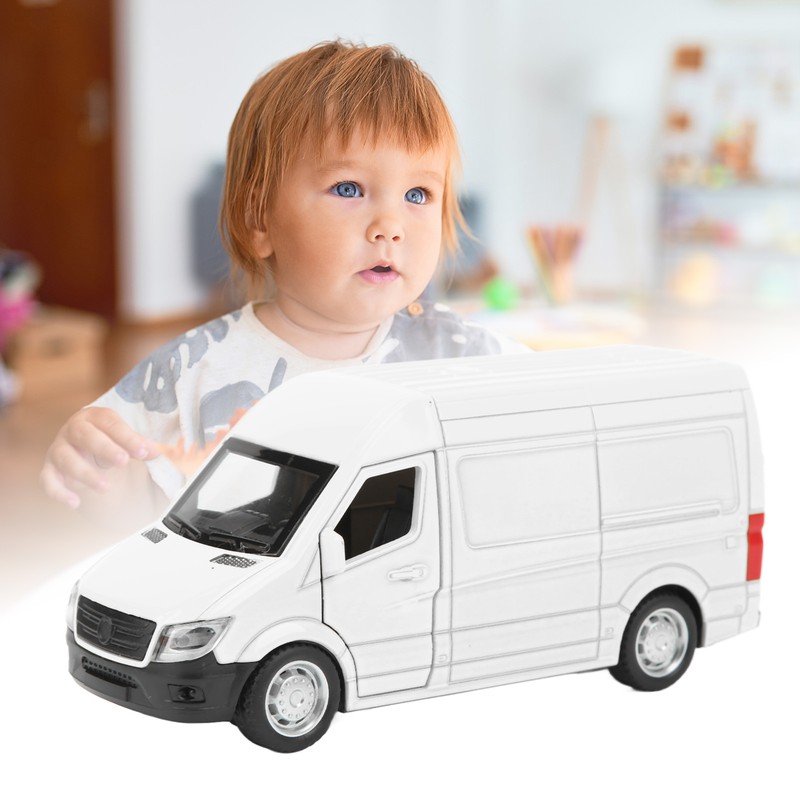 1:32 Diecast Car Toy Model Door Opened Pull Back Light