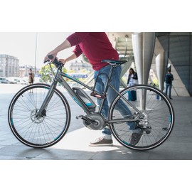 Master Lock Black Bike Lock with 2 Keys, U-Lock for Bicycles and Other Outdoor Equipment, Bike Locks Heavy Duty Anti-Theft Lock for Motorcycles, Scooters, 8195EC