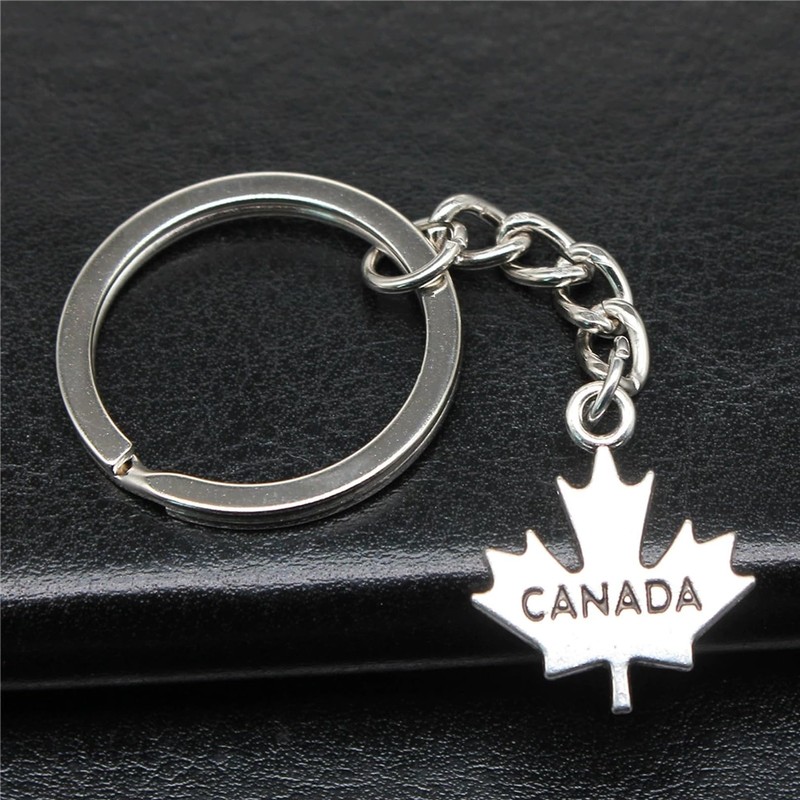 16Packs Maple Leaf Keychains Souvenir - Mini Maple Leave Keychians